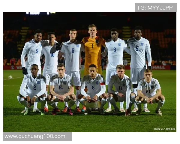 全球足球巨星精彩瞬间：球场上的激情与梦想展现